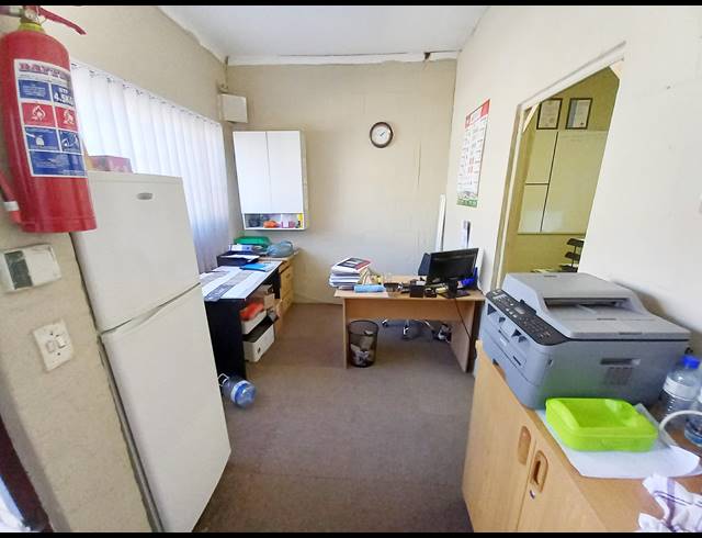 112M² MINI FACTORY FOR SALE IN BRACKENFELL INDUSTRIAL